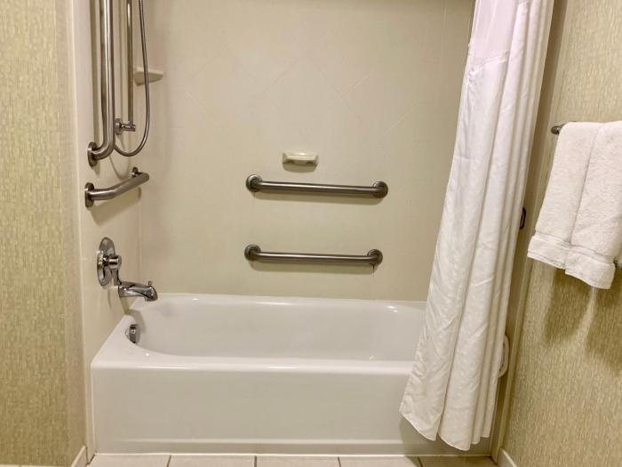 holiday inn and suites virginia beach north beach by ihg