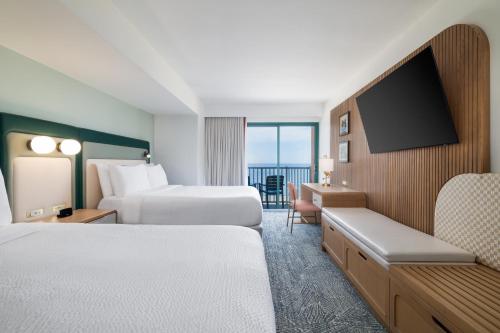holiday inn and suites virginia beach north beach by ihg