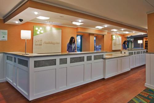 holiday inn and suites virginia beach north beach by ihg