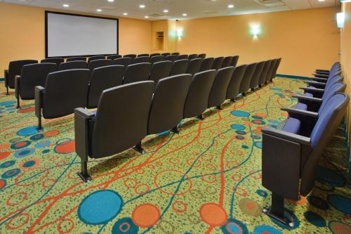holiday inn and suites virginia beach north beach by ihg