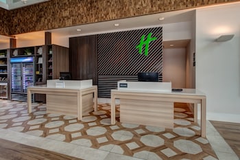 Holiday Inn Va Beach-Oceanside (21St St) By Ihg,2101 Atlantic Avenue,3 star