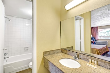 days inn by wyndham chesapeake