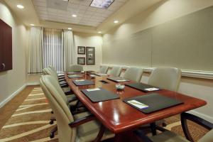 hilton garden inn chesapeake greenbrier