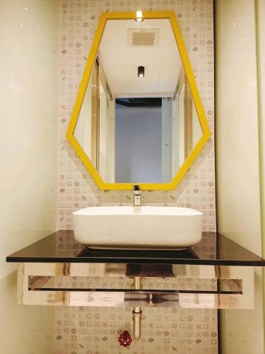 icon hotel