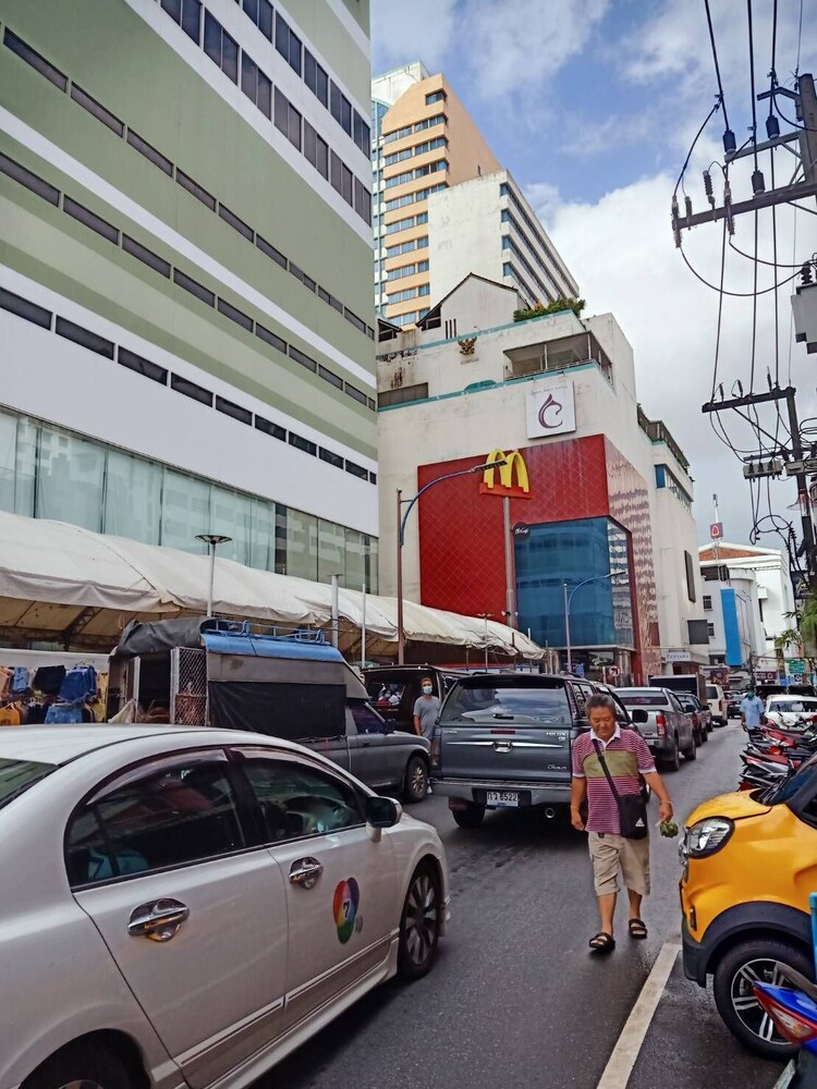 icon hotel