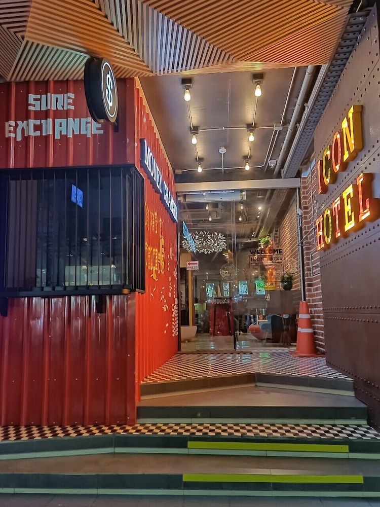 icon hotel