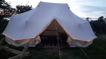 stunning 6m emperor bell tent near whitby