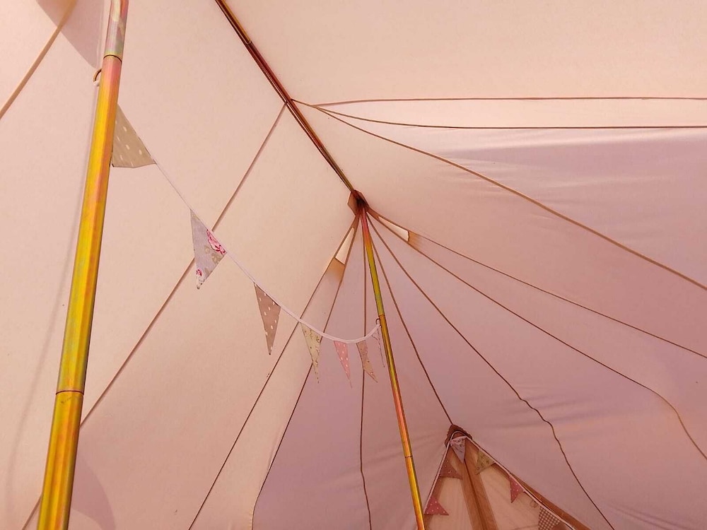 stunning 6m emperor bell tent near whitby