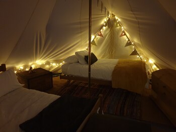 stunning 6m emperor bell tent near whitby