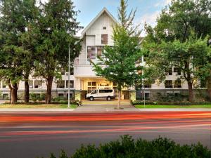 Huntingdon Hotel And Suites,Vancouver Island>>British Columbia,3 star