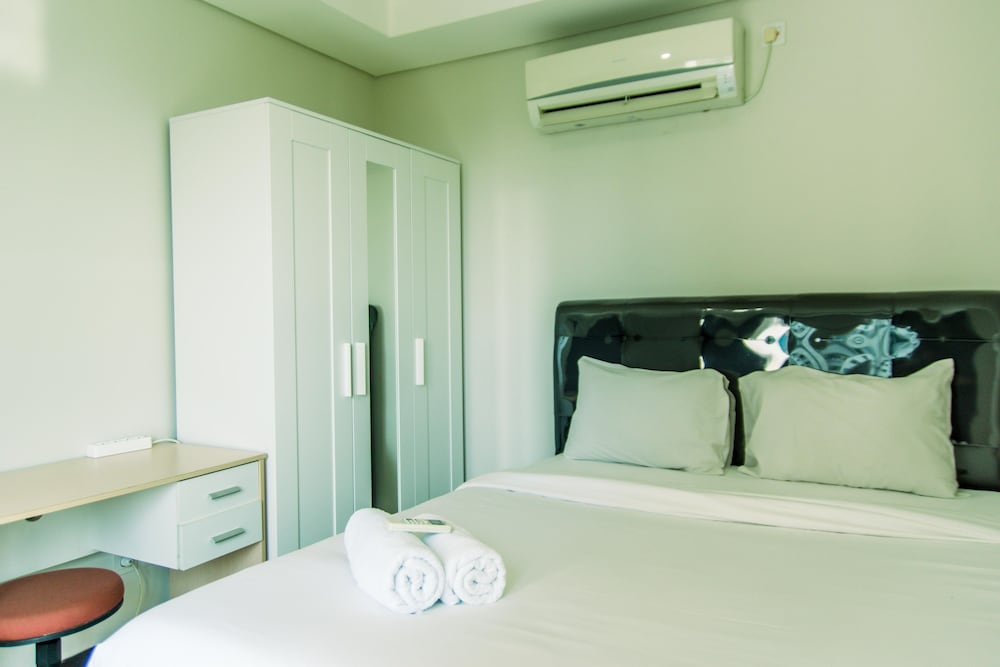 stunning and comfy 2br at sky terrace apartment