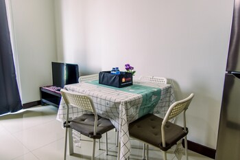 stunning and comfy 2br at sky terrace apartment