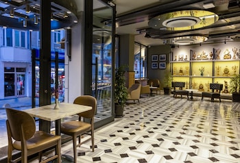 marius hotel