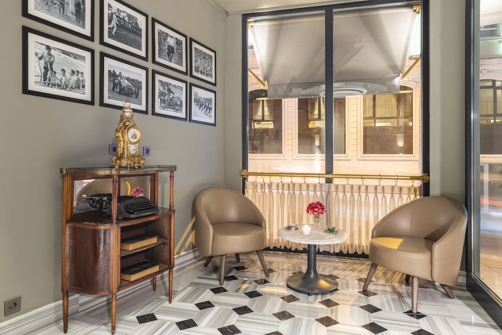 marius hotel