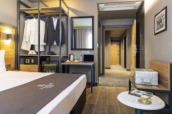 marius hotel