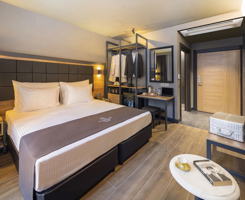 marius hotel