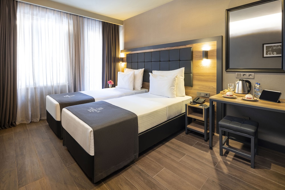 marius hotel