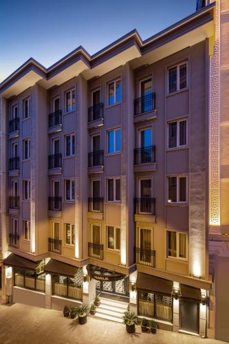 marius hotel