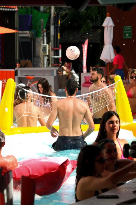 socialtel koh samui party hotel