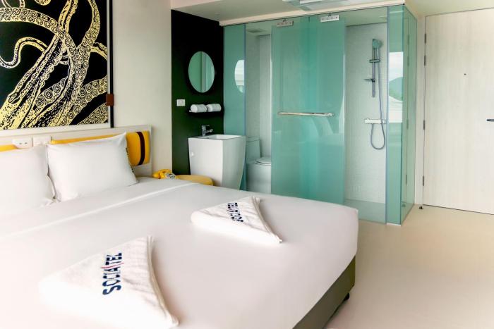 socialtel koh samui party hotel