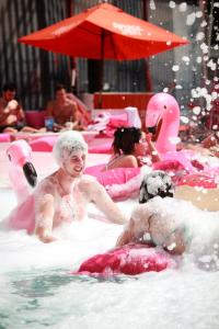 socialtel koh samui party hotel