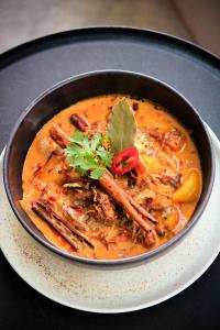 socialtel koh samui party hotel