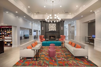 hampton inn and suites asheville airport
