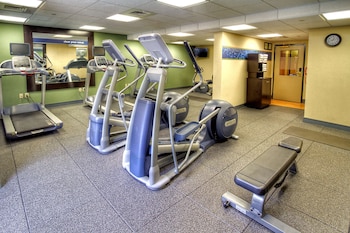 hampton inn and suites asheville airport