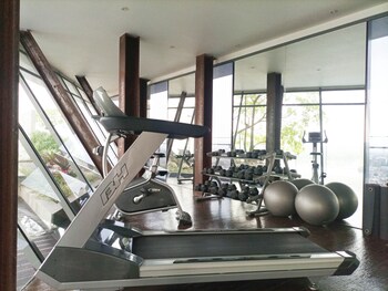 elegant and tidy 1br at uttara the icon apartment