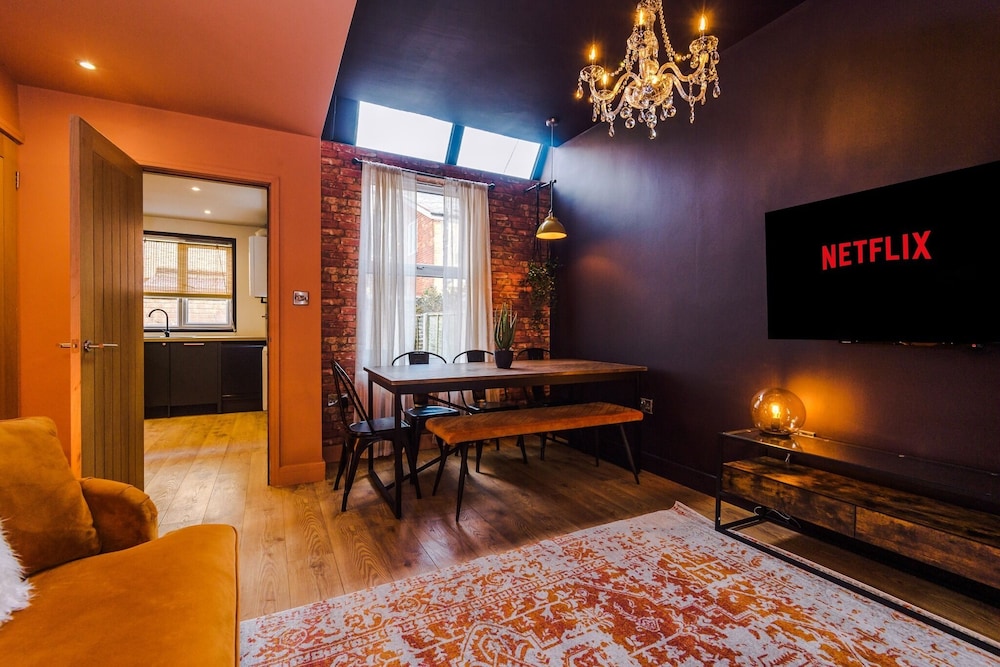 4 bed urban home in manchester