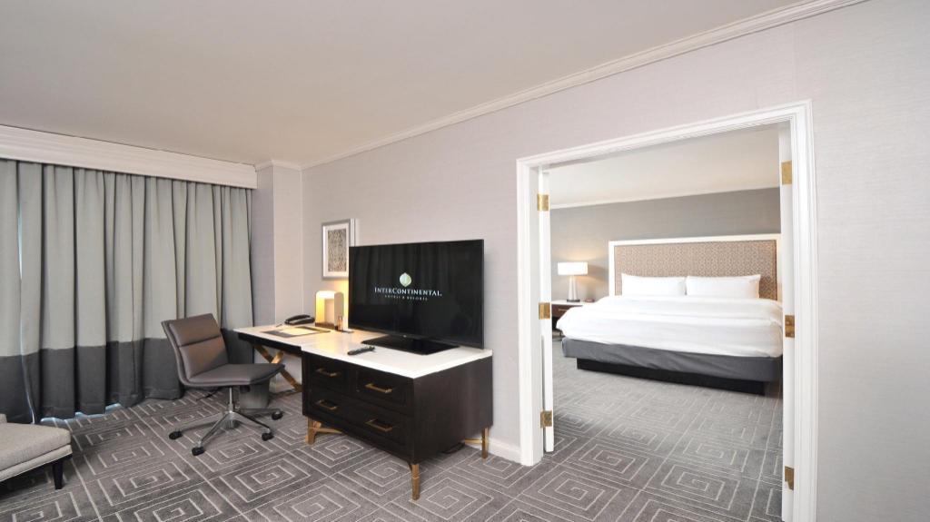 intercontinental kansas city at the plaza by ihg