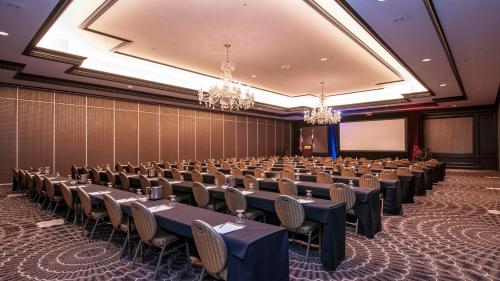 intercontinental kansas city at the plaza by ihg