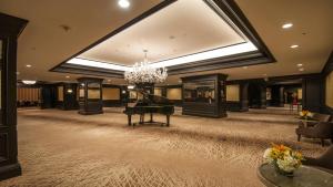 intercontinental kansas city at the plaza by ihg