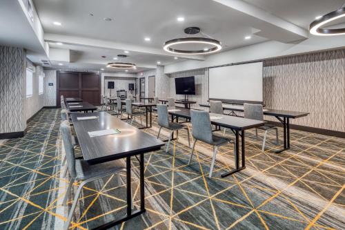 holiday inn kansas city downtown by ihg