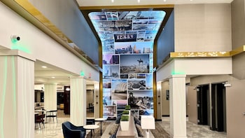 Holiday Inn Kansas City Downtown By Ihg,In Kansas City (Downtown Kansas City),3 star