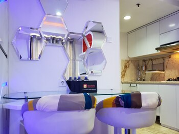 Nice And Comfort 2Br At Belmont Residence Puri Apartment,,0 star