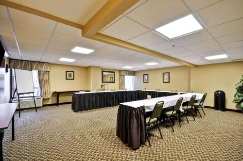 hampton inn kansas city overland park
