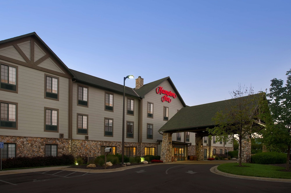 hampton inn kansas city the legends