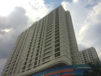 nice comfort 2br at cinere bellevue suites apartment
