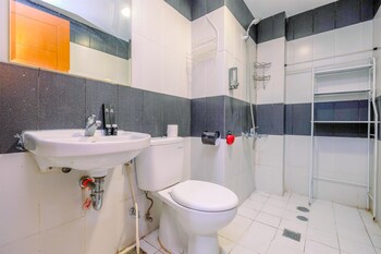 nice comfort 2br at cinere bellevue suites apartment