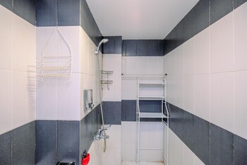 nice comfort 2br at cinere bellevue suites apartment