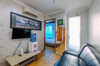 nice comfort 2br at cinere bellevue suites apartment