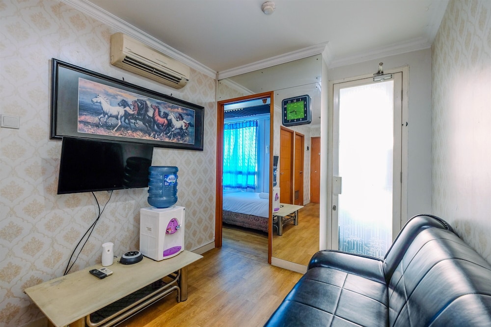 nice comfort 2br at cinere bellevue suites apartment