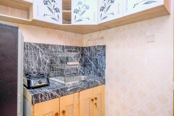 nice comfort 2br at cinere bellevue suites apartment