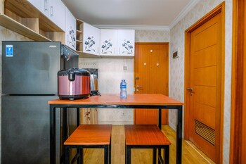 nice comfort 2br at cinere bellevue suites apartment