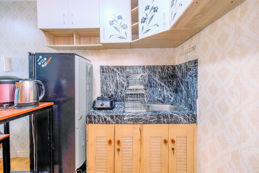 nice comfort 2br at cinere bellevue suites apartment