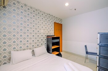 nice comfort 2br at cinere bellevue suites apartment