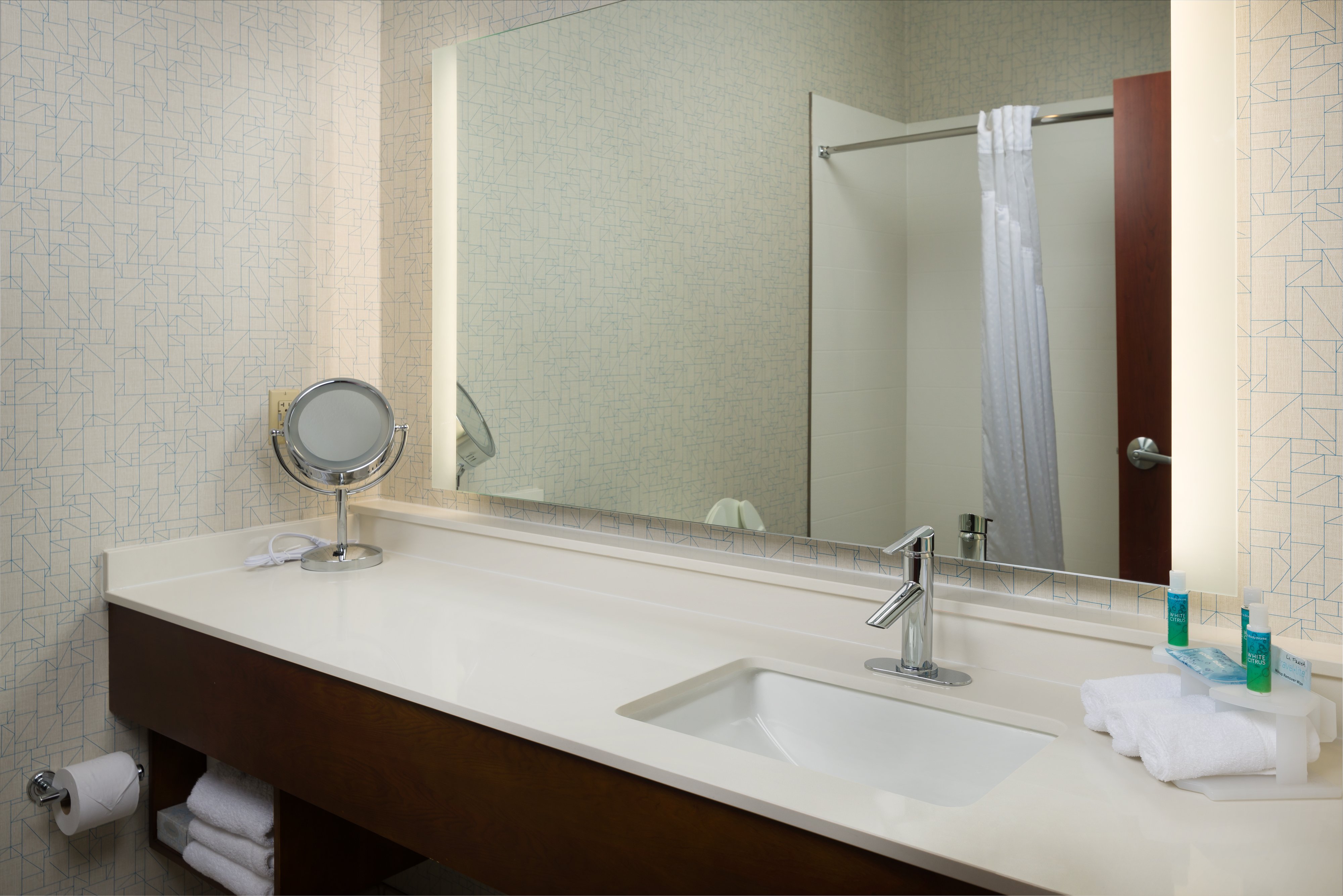 holiday inn express hotel and suites independence kansas city by ihg