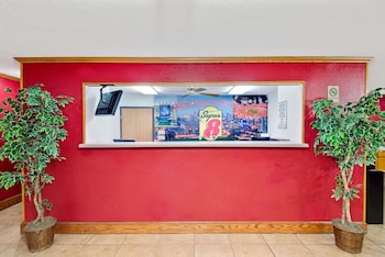 super 8 by wyndham riverside kansas city