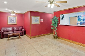 super 8 by wyndham riverside kansas city